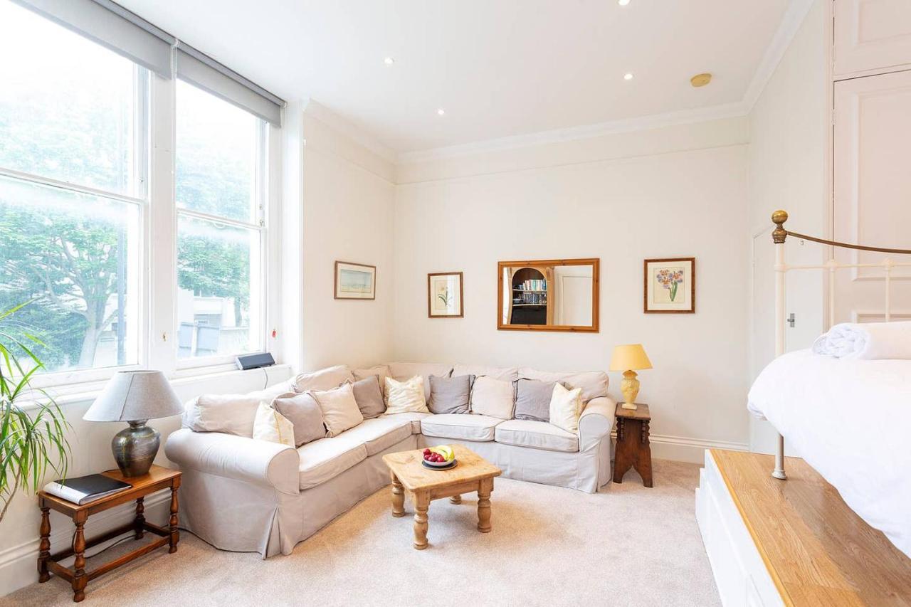 ロンドンCharming Studio Near Clapham Commonアパートメント エクステリア 写真