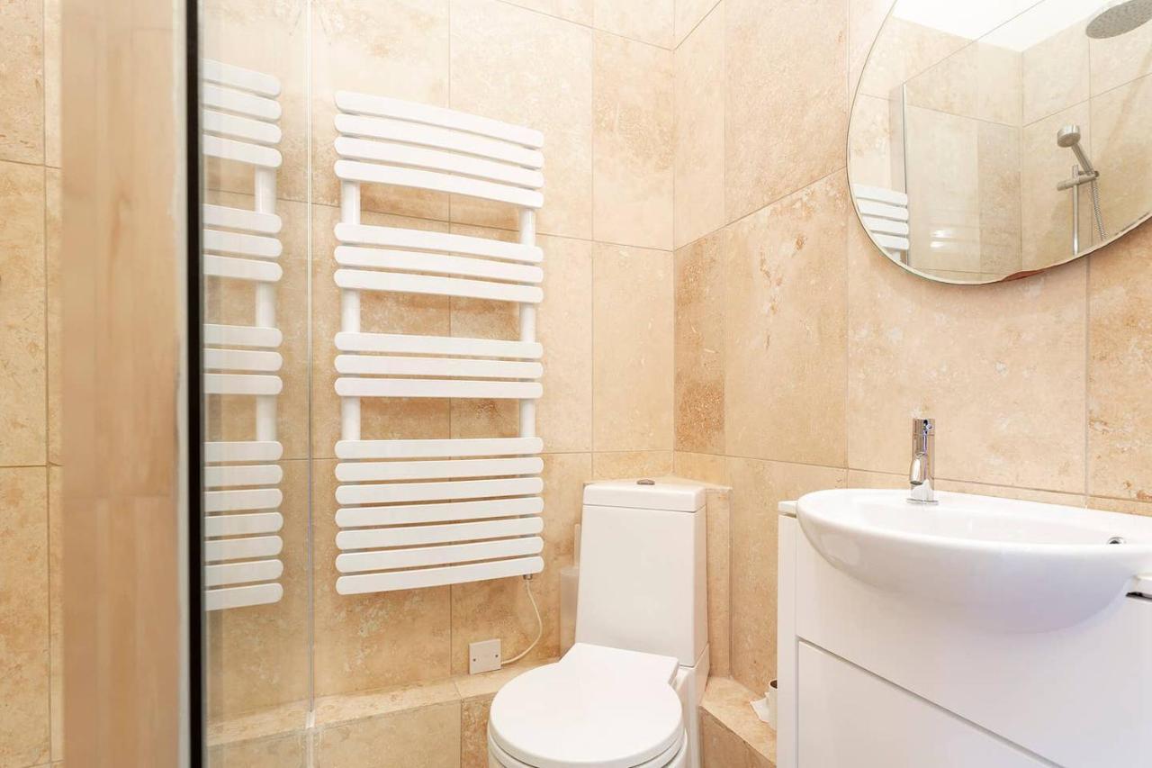 ロンドンCharming Studio Near Clapham Commonアパートメント エクステリア 写真