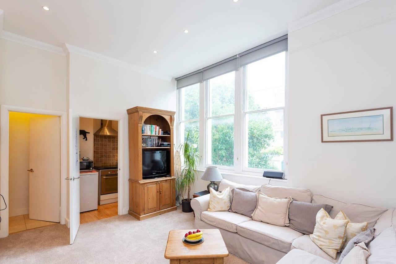 ロンドンCharming Studio Near Clapham Commonアパートメント エクステリア 写真