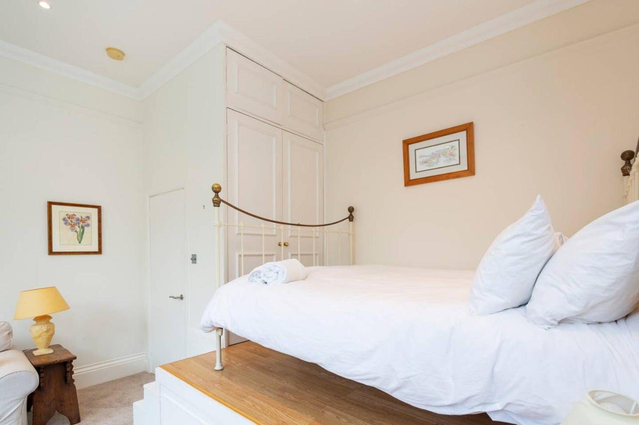 ロンドンCharming Studio Near Clapham Commonアパートメント エクステリア 写真